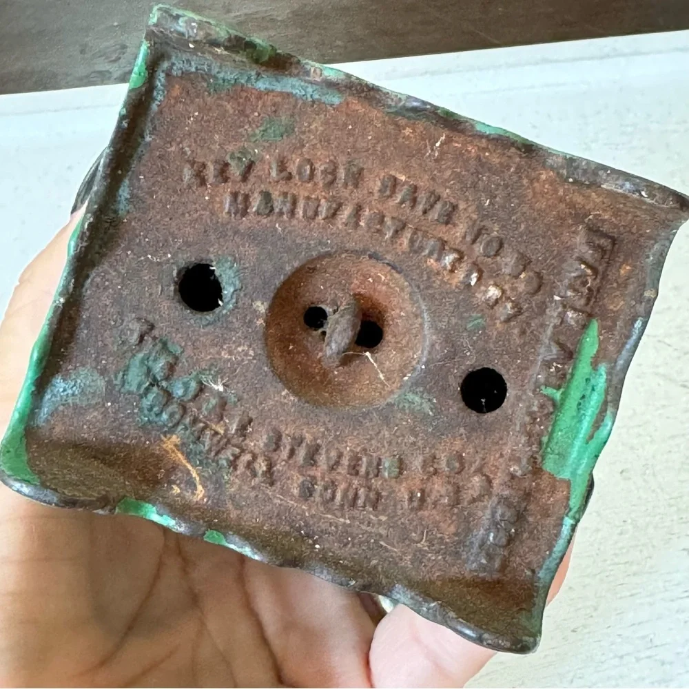 J & E Stevens Co. Cromwell Conn. Patd. 1897 Coin Bank Cast Iron Antique NO Key - Picture 7 of 10